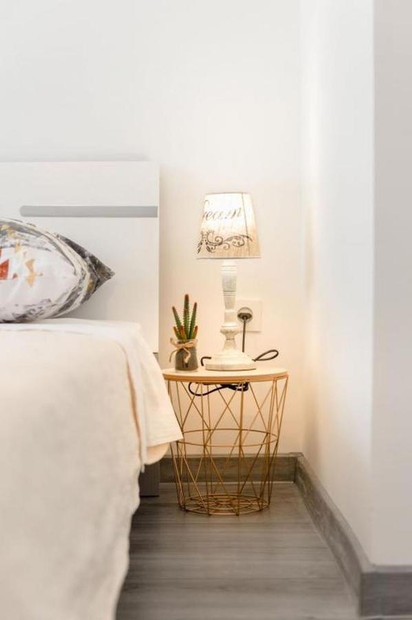 Ferienwohnung In Arbanija Mit Meerblick, Balkon, Klimaanlage, W-Lan 5137-1 Trogir Exteriör bild